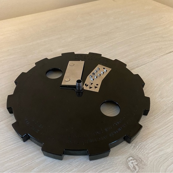 Magic Veggie Bullet VB‑102 Inner Spiralizer Blade Disc 2C Replacement Part Disc - Picture 3 of 3